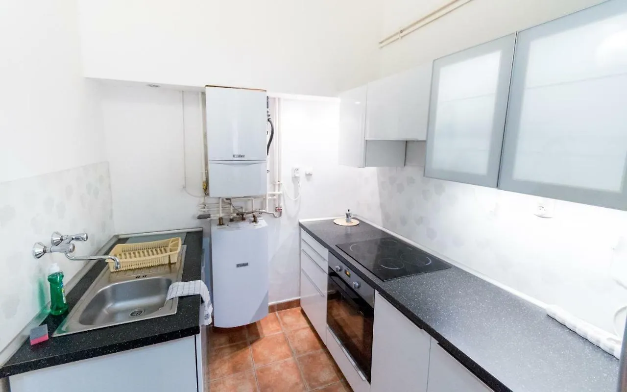 Butterfly Apartment Near The Downtown Budapest Hungary