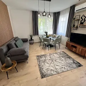 Apartment Maple Tree Budget, Budapest